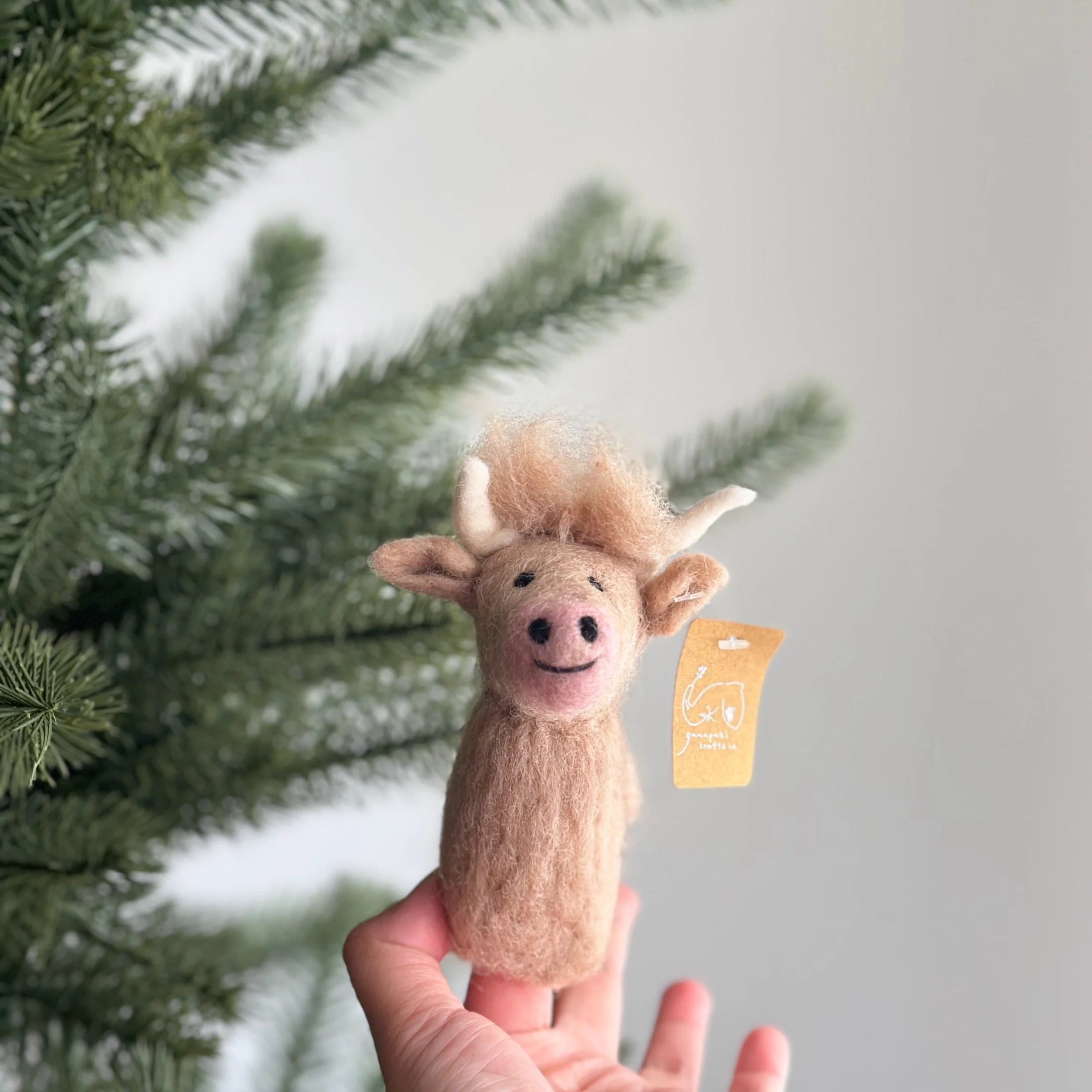 Felt Finger Puppet | Highland Cow Beige