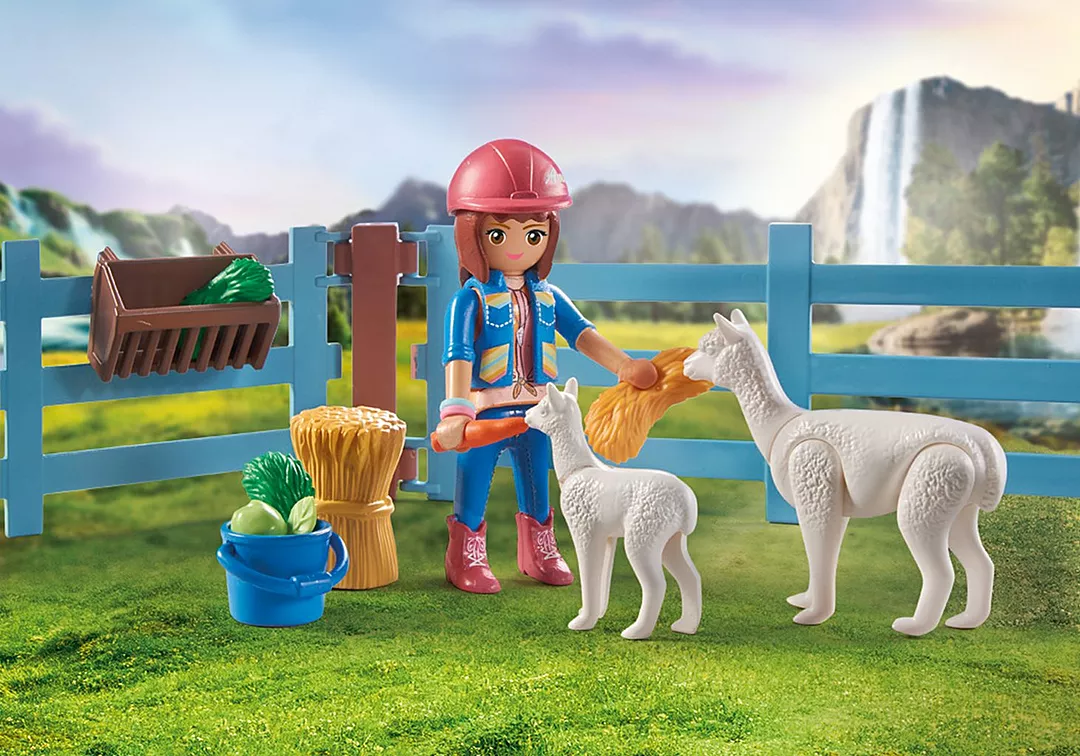 Horses of Waterfall | Horse Stall & Amelia & Whisper - Image 3