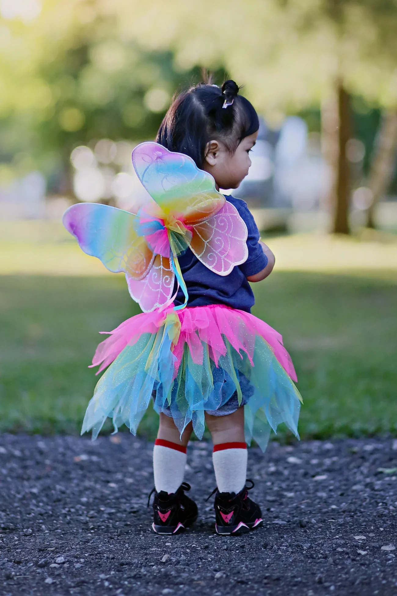 Neon Rainbow Skirt Wings & Wand Set - Image 2