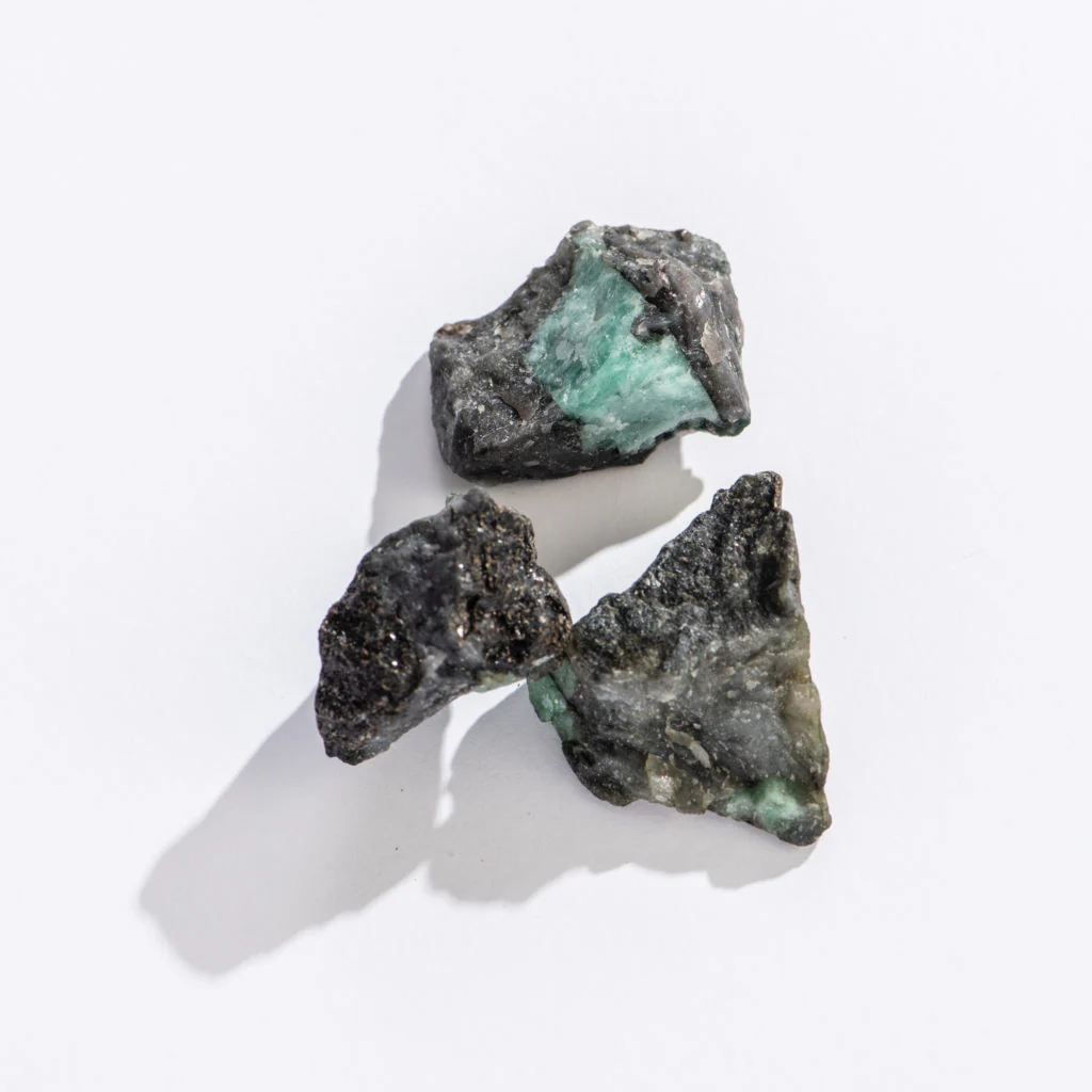 Rock | Rough Emerald Quartz