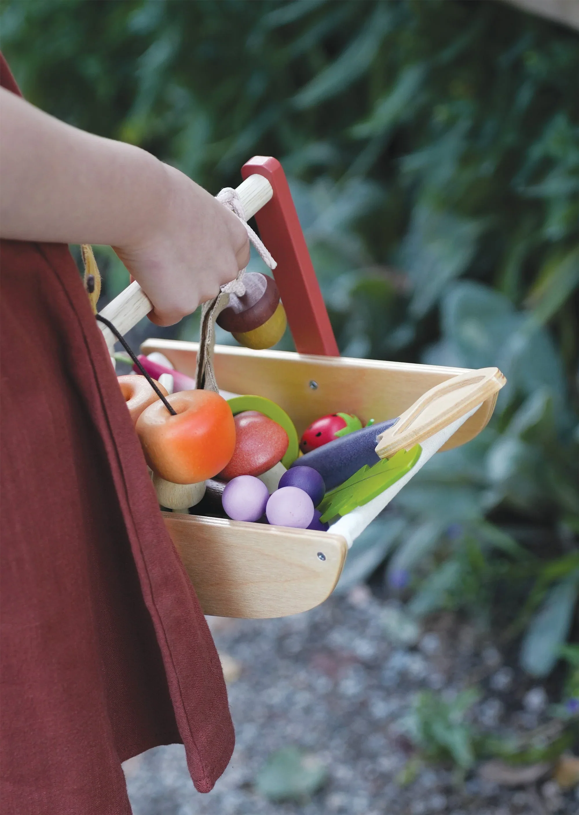 Wild Wood Foraging Trug - Image 6